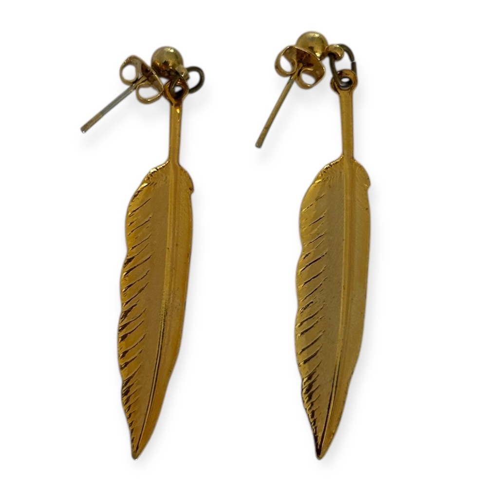 Vintage 80’s Gold Tone Feather Drop Earrings - Picture 6 of 14
